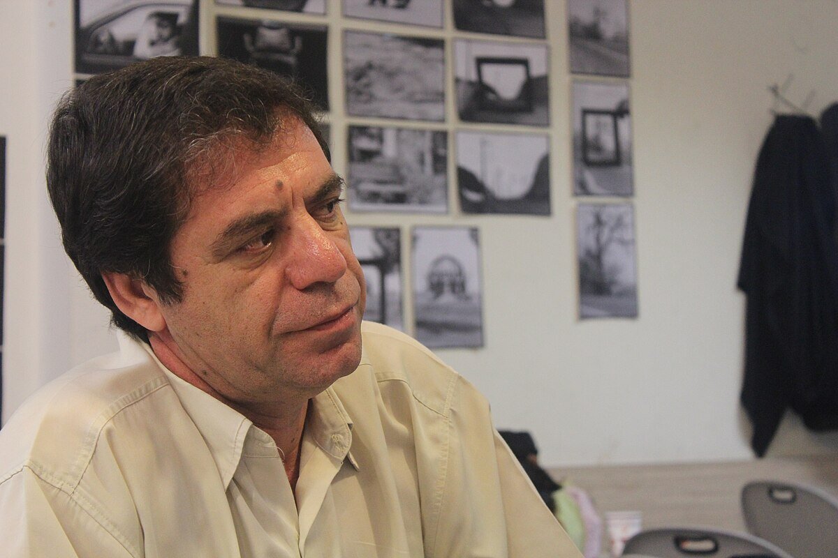 جنگ یک کارت‌پستال فانتزی نیست